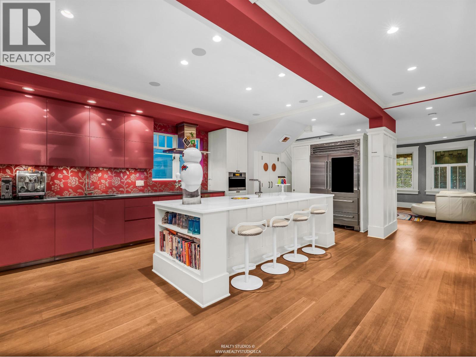 1747 Balaclava Street, Vancouver, British Columbia V6K 4B6 - Photo 3 - R3076672