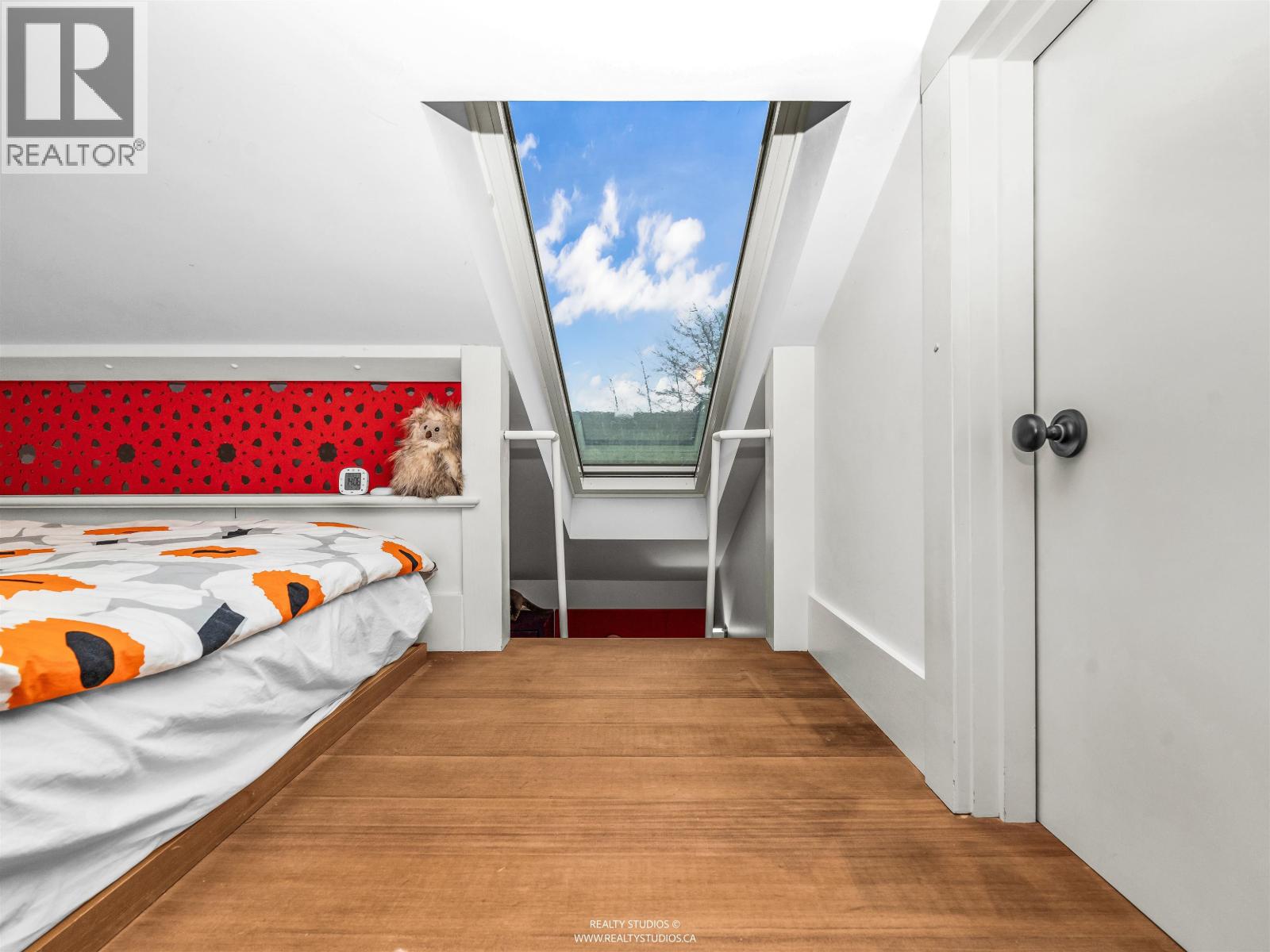 1747 Balaclava Street, Vancouver, British Columbia V6K 4B6 - Photo 19 - R3076672