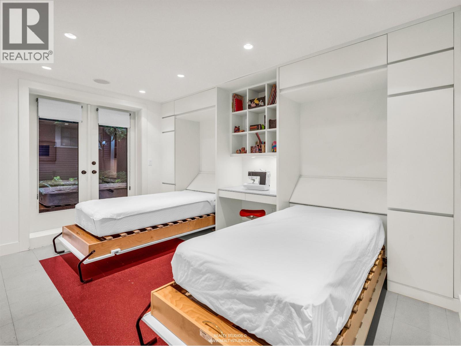 1747 Balaclava Street, Vancouver, British Columbia V6K 4B6 - Photo 25 - R3076672