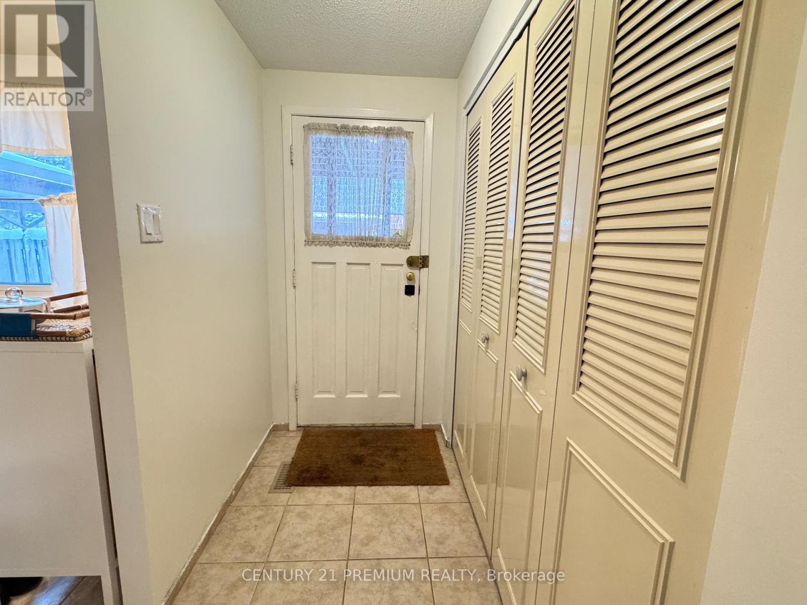 3 - 23 Flint Drive, Kitchener, Ontario  N2E 1S8 - Photo 12 - X12677328