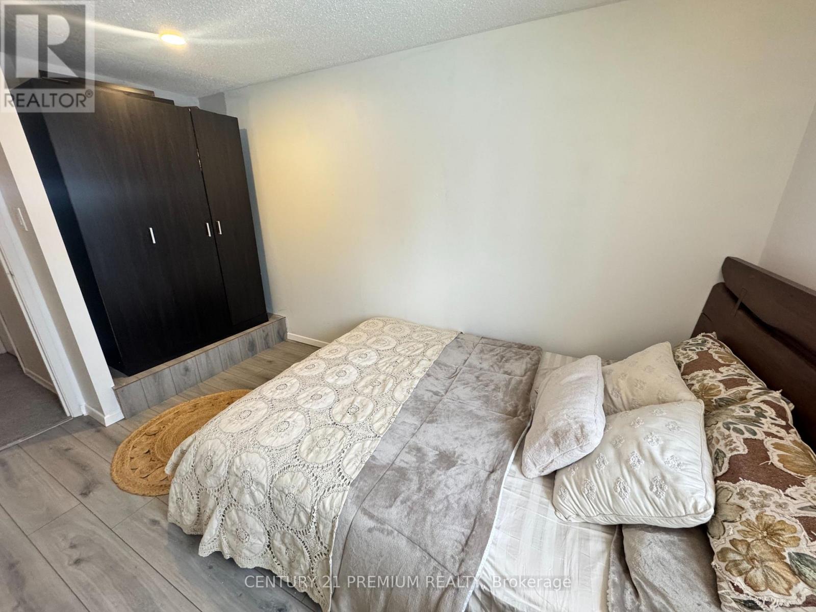 3 - 23 Flint Drive, Kitchener, Ontario  N2E 1S8 - Photo 27 - X12677328