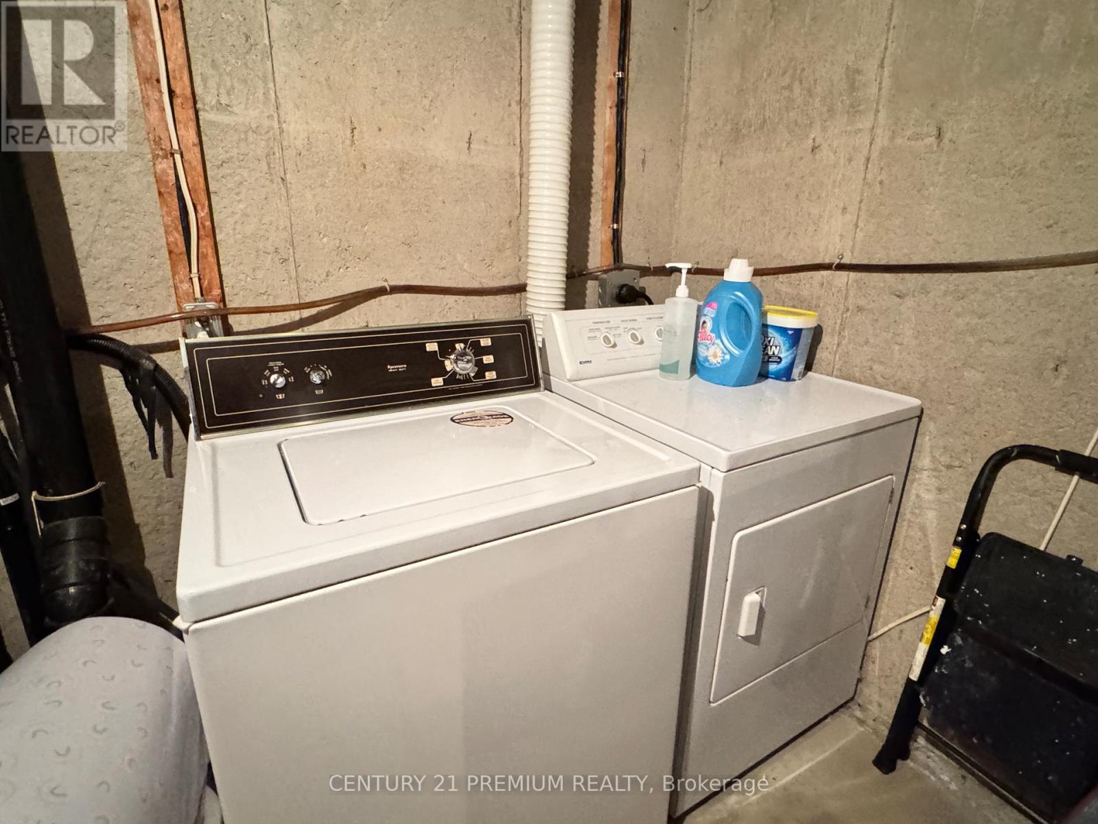 3 - 23 Flint Drive, Kitchener, Ontario  N2E 1S8 - Photo 35 - X12677328