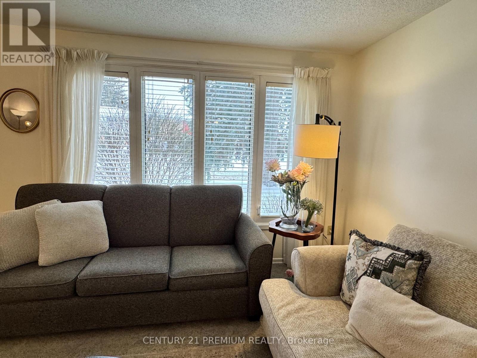 3 - 23 Flint Drive, Kitchener, Ontario  N2E 1S8 - Photo 7 - X12677328