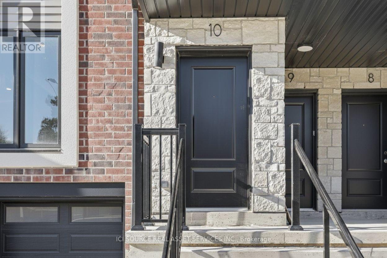 10 - 2 Slessor Boulevard, Grimsby, Ontario  L3M 5J4 - Photo 2 - X12677338