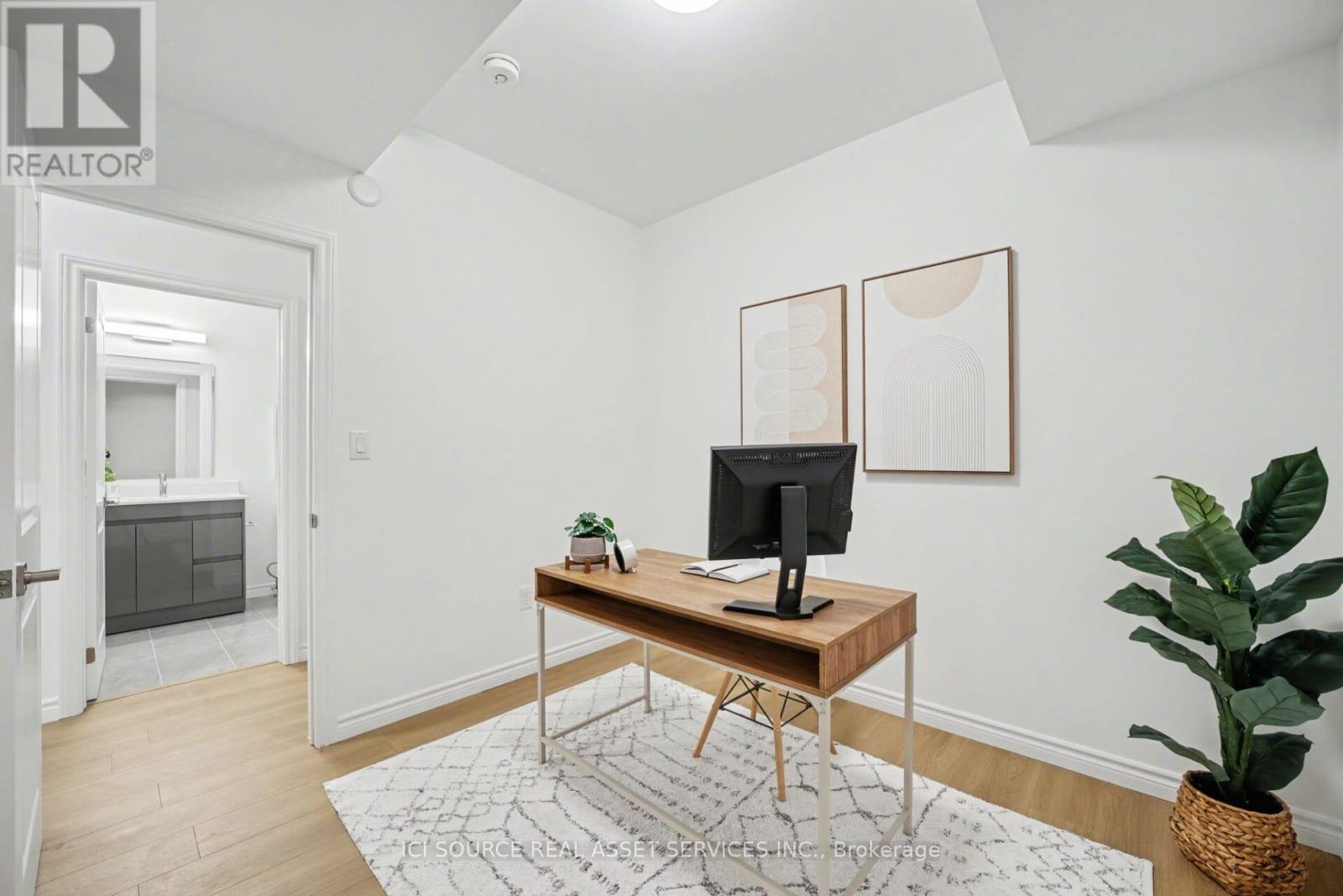 10 - 2 Slessor Boulevard, Grimsby, Ontario  L3M 5J4 - Photo 8 - X12677338