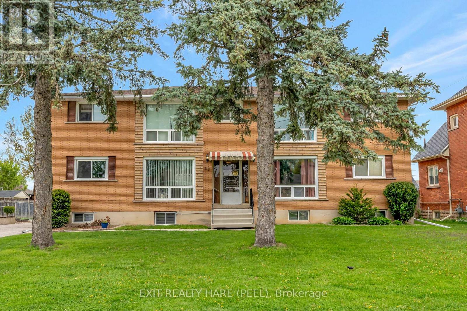 52 Hampton Street, Brantford, Ontario  N3S 4K8 - Photo 2 - X12677360