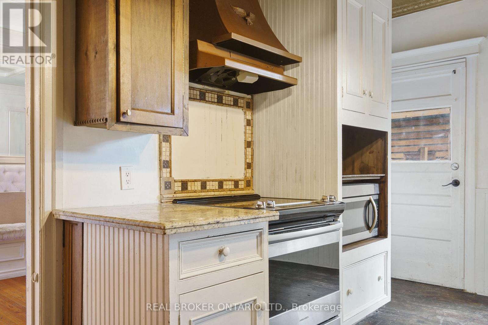 125 Grant Avenue, Hamilton, Ontario  L8N 2X6 - Photo 8 - X12677382