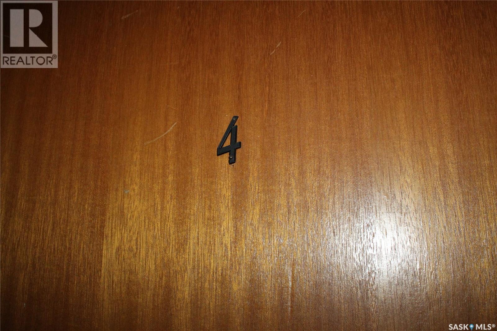 4 2620 5th Avenue N, Regina, Saskatchewan  S4R 5E5 - Photo 3 - SK026369