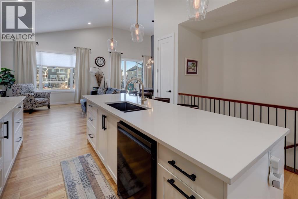 198 Bayview Circle Sw, Airdrie, Alberta  T4B 5A7 - Photo 12 - A2277148