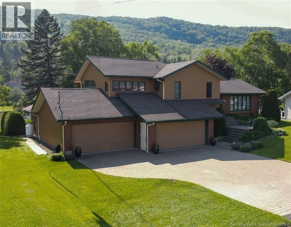 75 Leblond Street, Edmundston, New Brunswick  E3V 4K9 - Photo 2 - NB130030