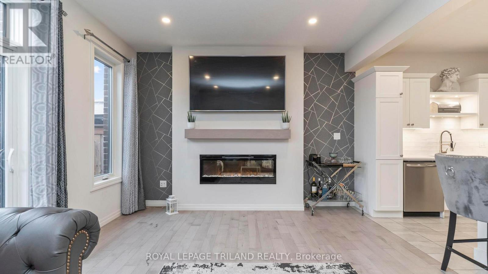 8 Charter Creek Court, St. Thomas, Ontario  N5R 0L2 - Photo 17 - X12677532