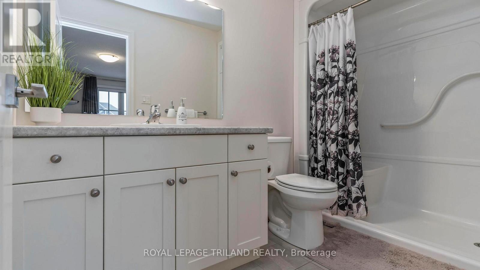 8 Charter Creek Court, St. Thomas, Ontario  N5R 0L2 - Photo 20 - X12677532