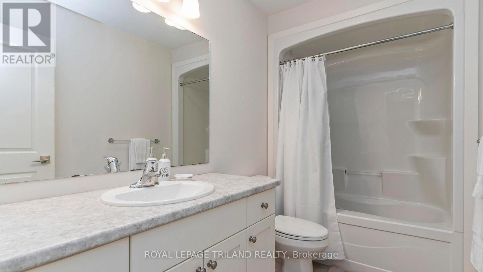 8 Charter Creek Court, St. Thomas, Ontario  N5R 0L2 - Photo 22 - X12677532