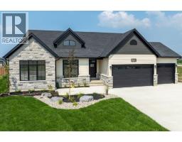 6755 GRIFFIN DRIVE, Plympton-Wyoming, Ontario