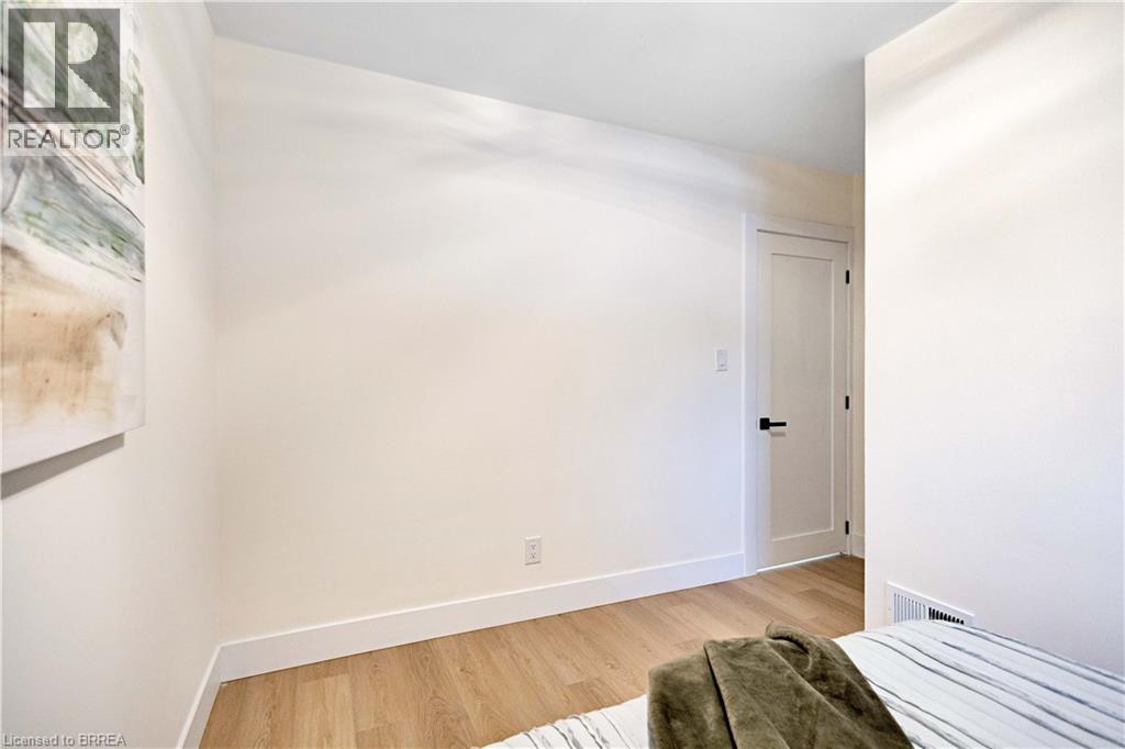 269 East 28th Street, Hamilton, Ontario  L8V 3J2 - Photo 18 - 40797115