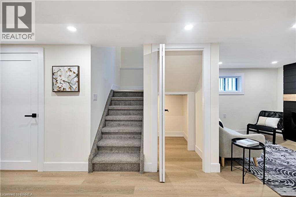 269 East 28th Street, Hamilton, Ontario  L8V 3J2 - Photo 19 - 40797115