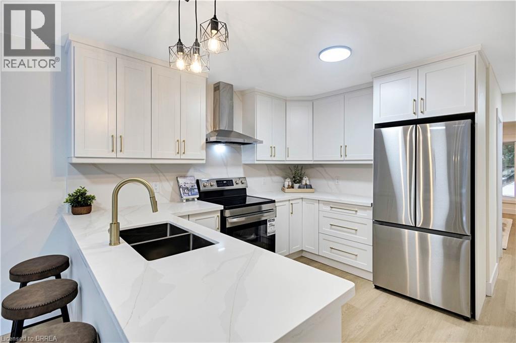 269 East 28th Street, Hamilton, Ontario  L8V 3J2 - Photo 8 - 40797115