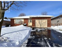 218 4TH STREET CRESCENT, Hanover, Ontario