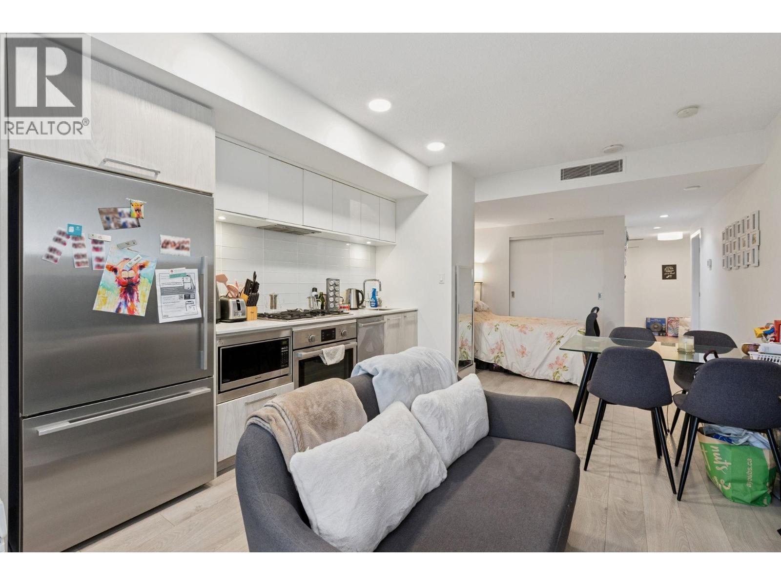 707 680 Seylynn Crescent, North Vancouver, British Columbia  V7J 0B5 - Photo 11 - R3077438