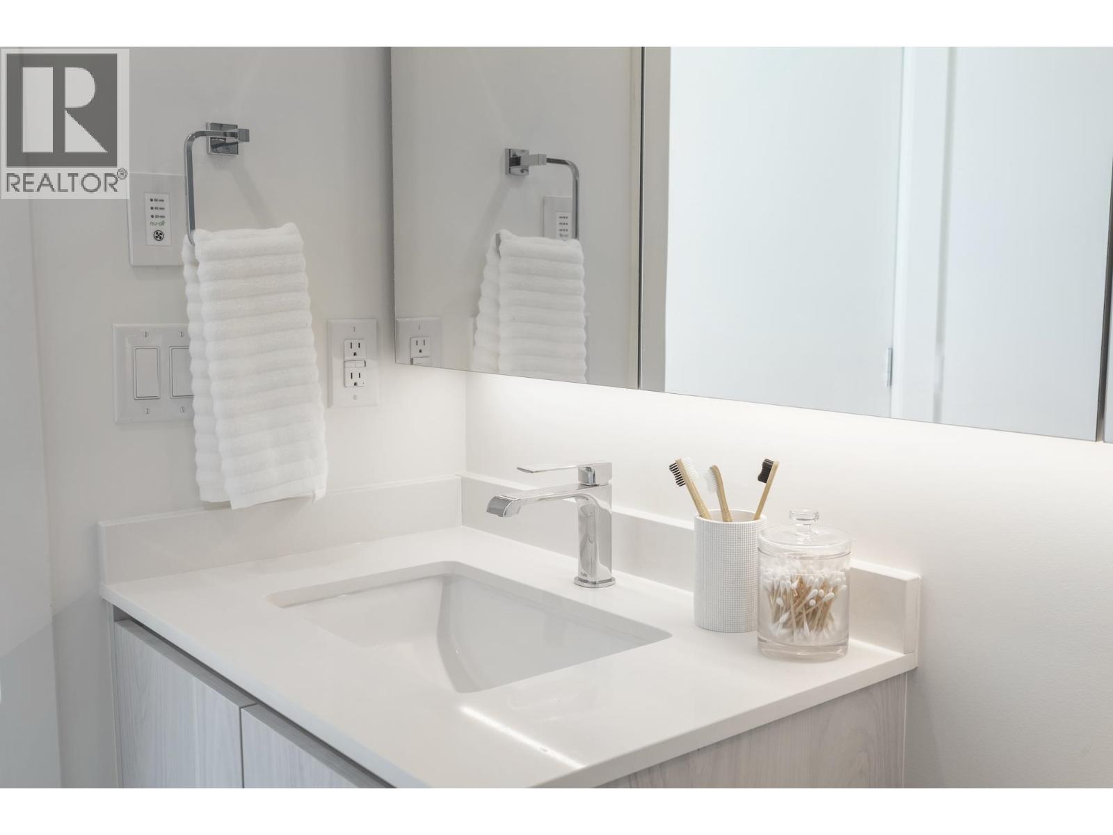 204 3264 Vanness Avenue, Vancouver, British Columbia  V5R 4V3 - Photo 14 - R3077443