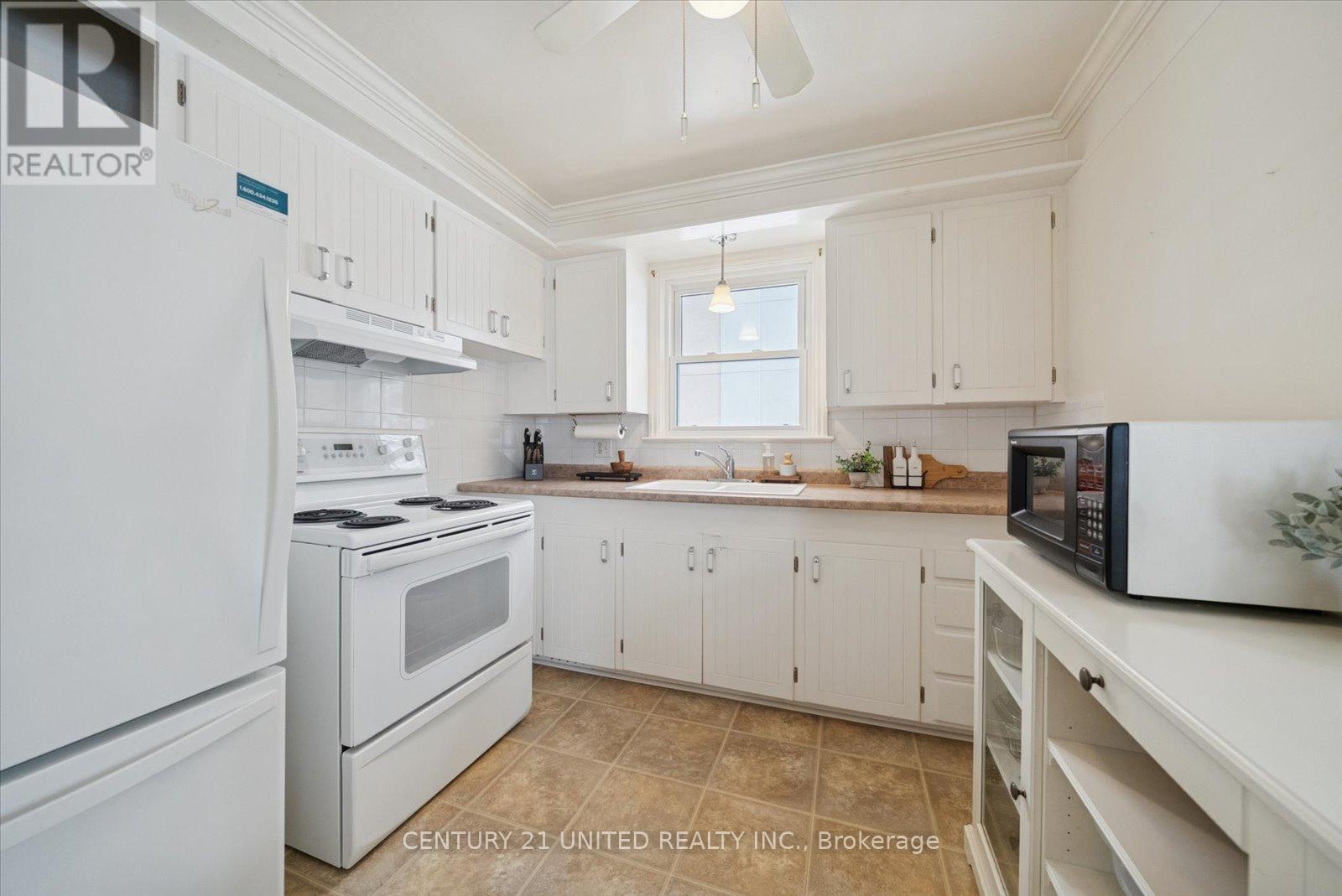 420 Mckellar Street, Peterborough, Ontario  K9J 7C1 - Photo 11 - X12677476