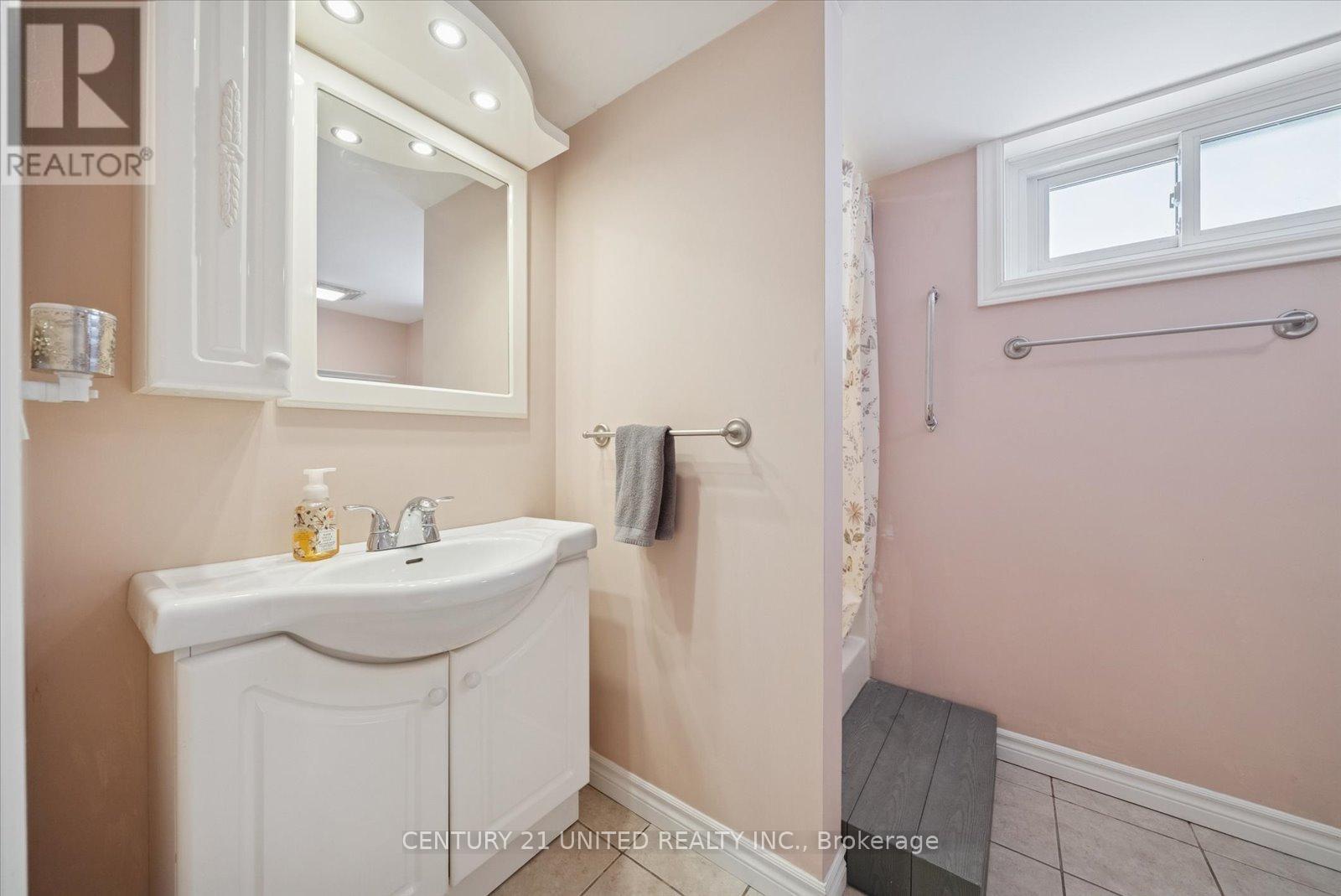 420 Mckellar Street, Peterborough, Ontario  K9J 7C1 - Photo 31 - X12677476