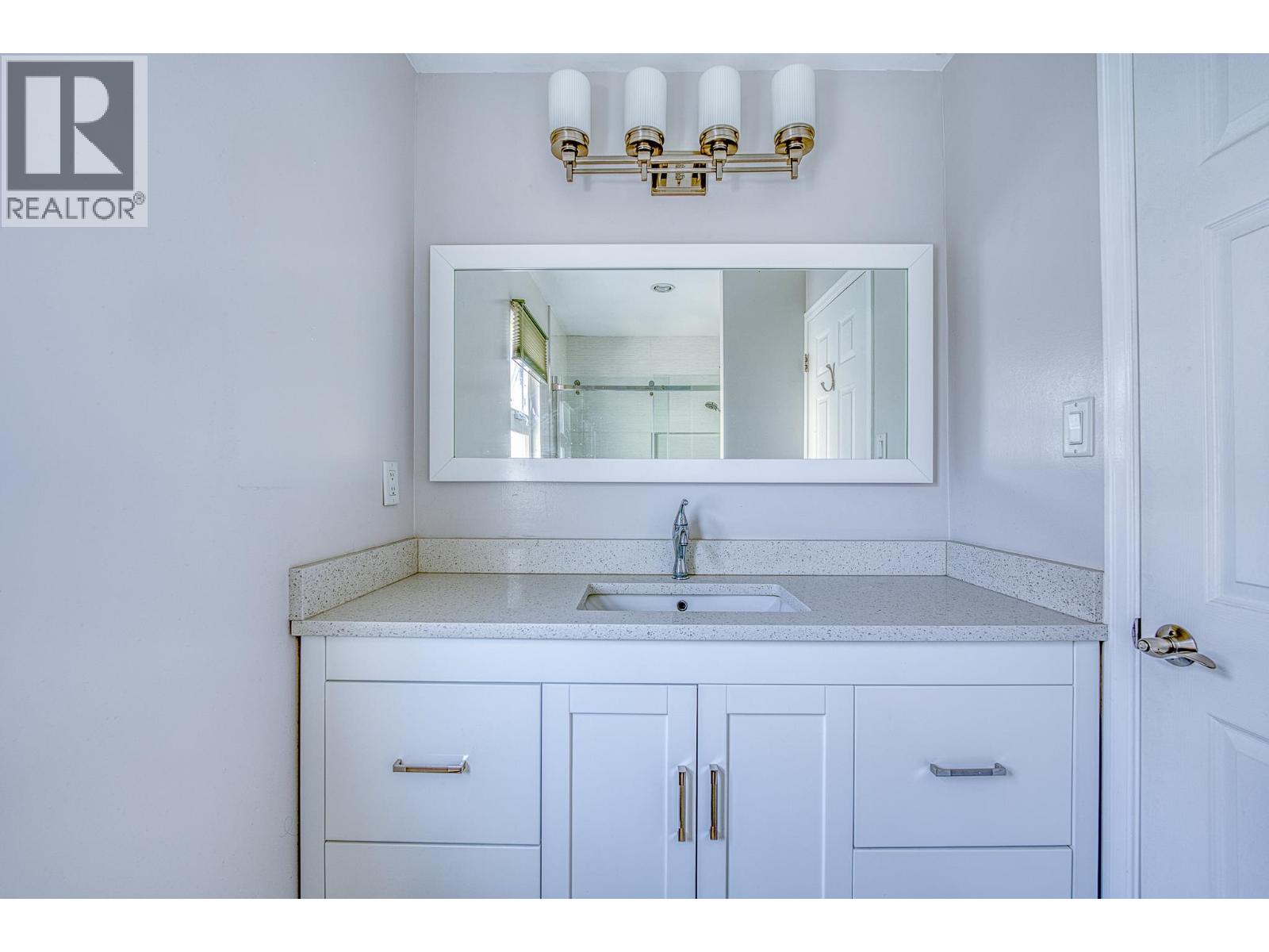 10680 Bissett Drive, Richmond, British Columbia  V7A 4L3 - Photo 7 - R3077458