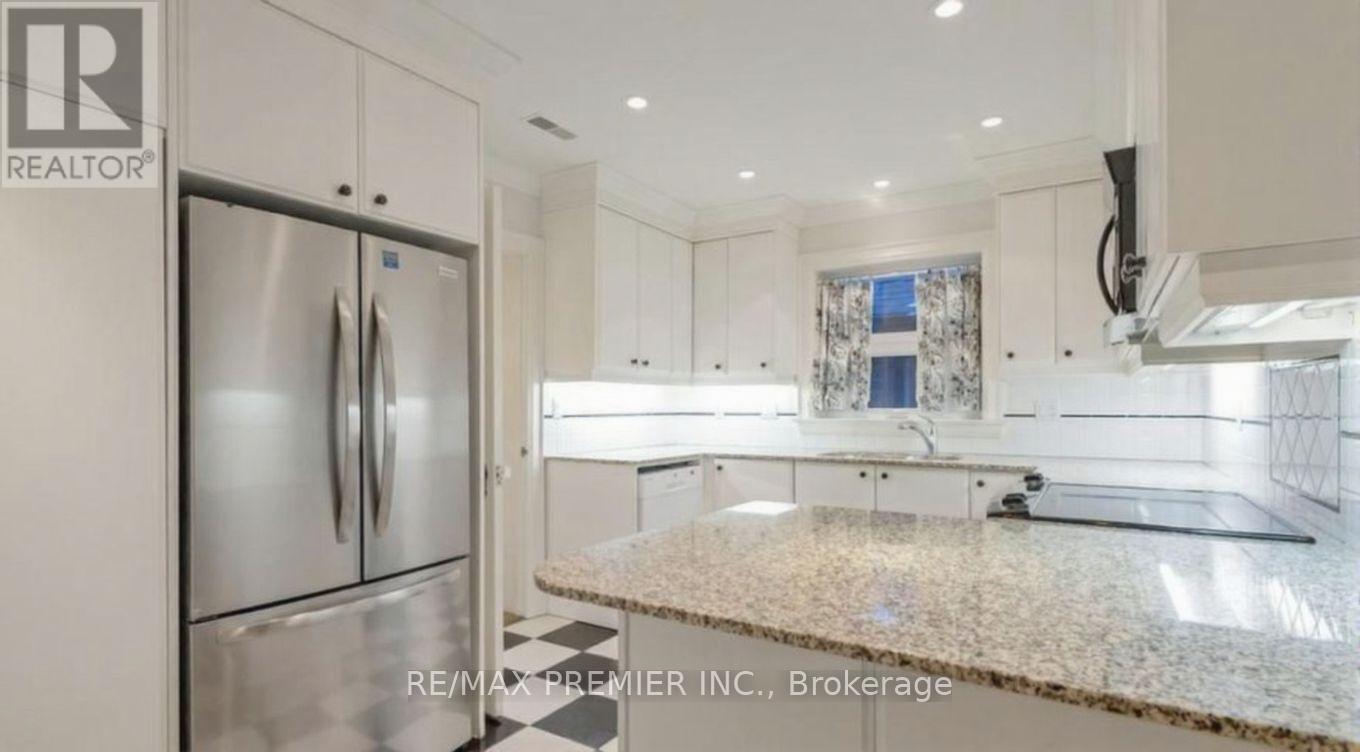 2nd Floor - 5 Killarney Road, Toronto, Ontario  M5P 1L7 - Photo 2 - C12674128