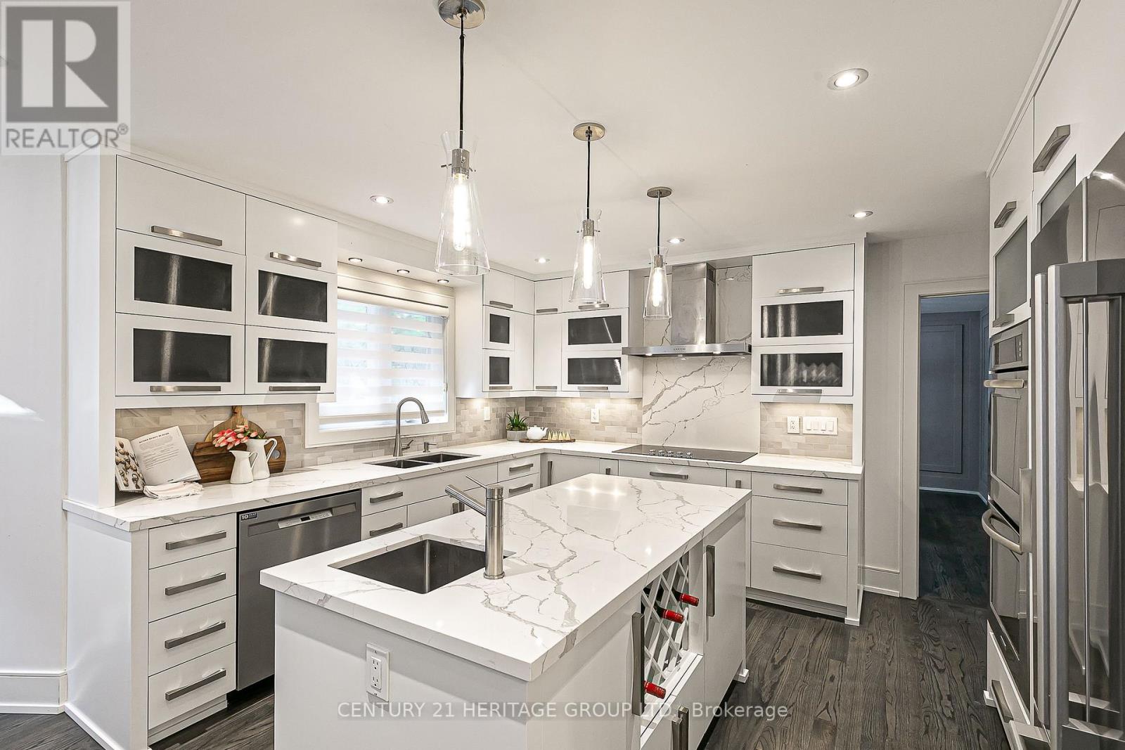 46 Pineneedle Drive, Aurora, Ontario  L4G 4Y6 - Photo 17 - N12456450