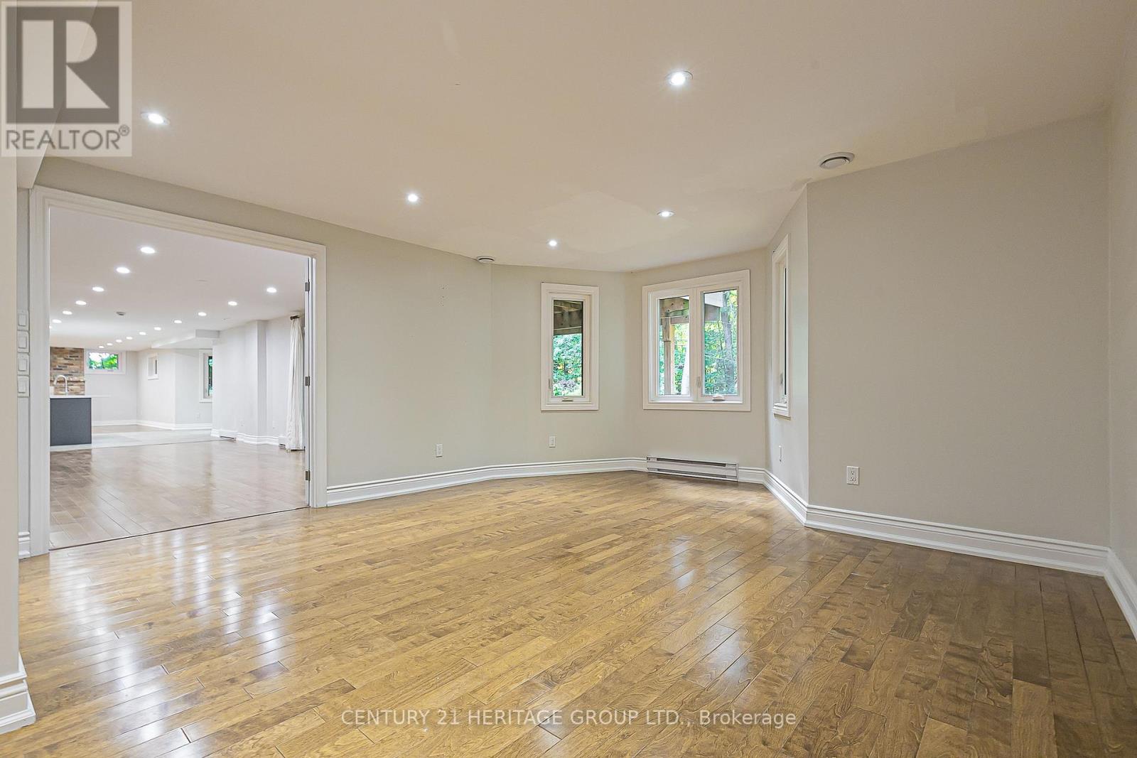 46 Pineneedle Drive, Aurora, Ontario  L4G 4Y6 - Photo 40 - N12456450