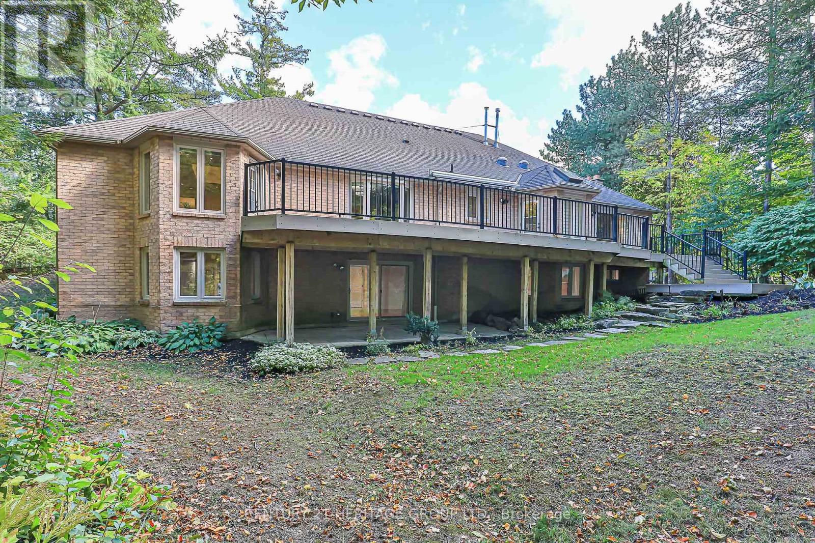 46 Pineneedle Drive, Aurora, Ontario  L4G 4Y6 - Photo 42 - N12456450