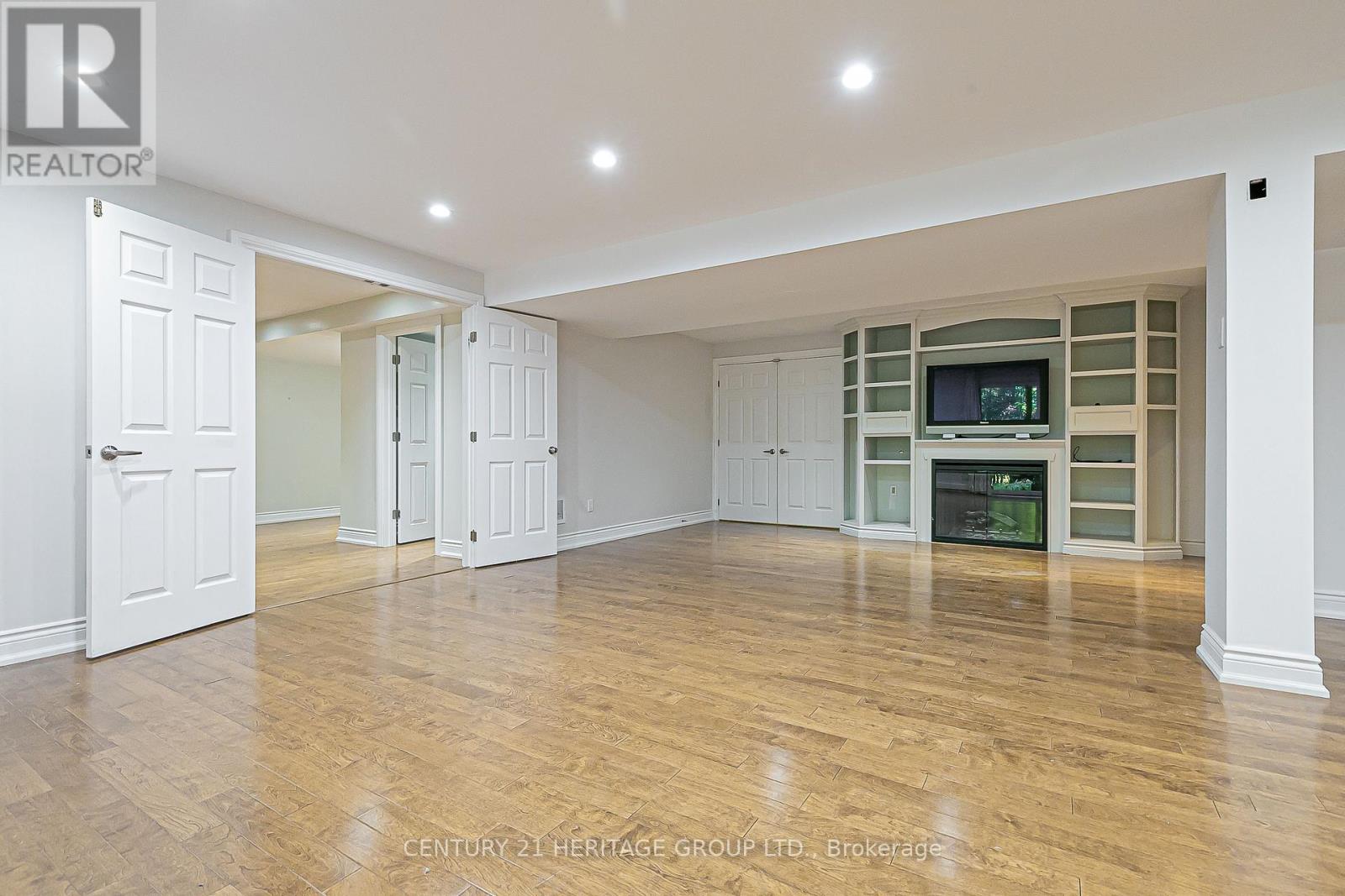 46 Pineneedle Drive, Aurora, Ontario  L4G 4Y6 - Photo 36 - N12456450