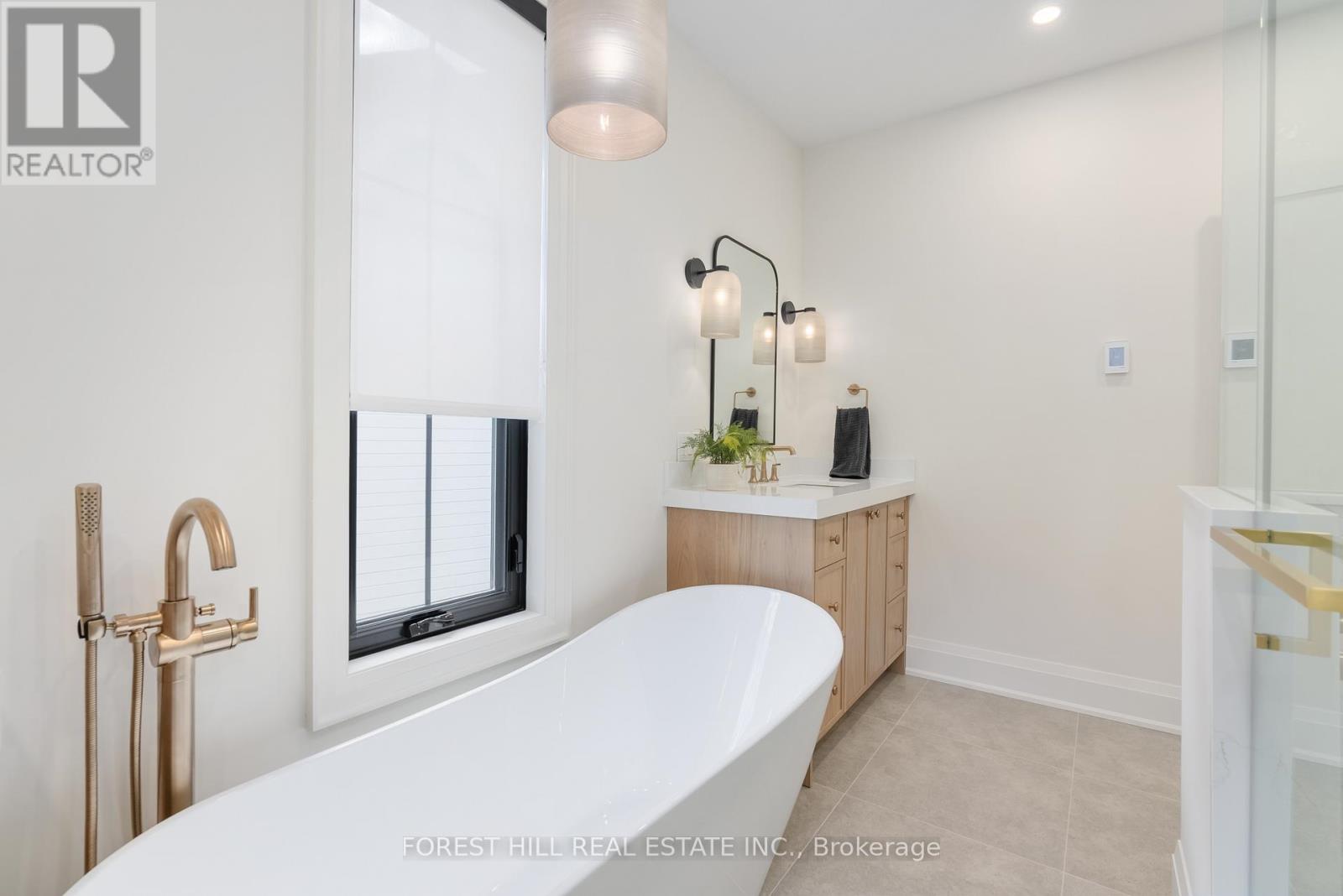 271 Codrington Street, Barrie, Ontario  L4M 1S7 - Photo 29 - S12670386