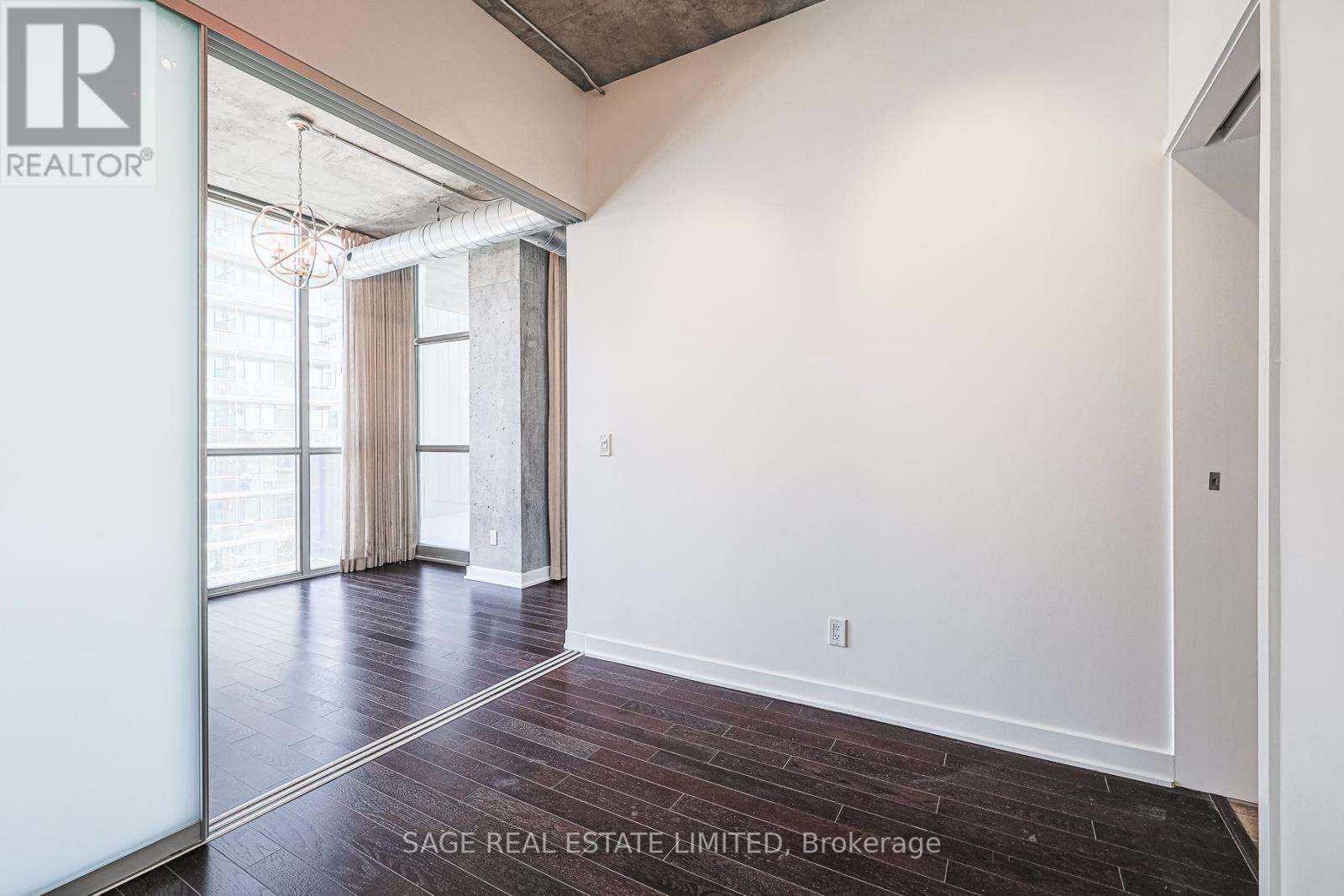 410 - 60 Bathurst Street, Toronto, Ontario  M5V 2P4 - Photo 12 - C12677550