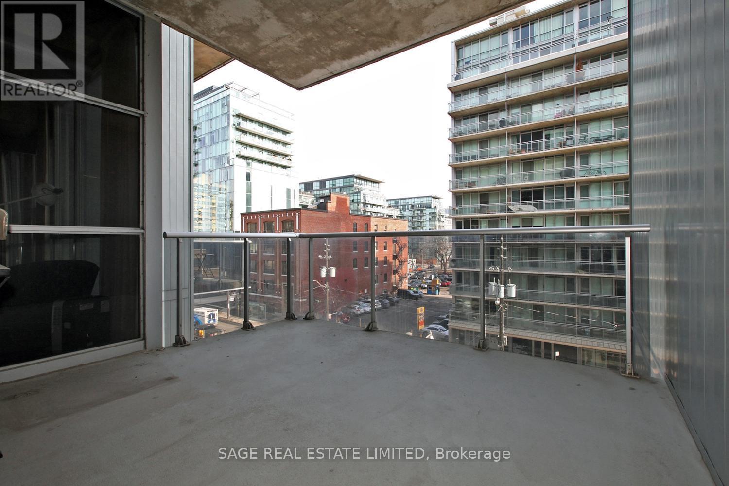 410 - 60 Bathurst Street, Toronto, Ontario  M5V 2P4 - Photo 17 - C12677550