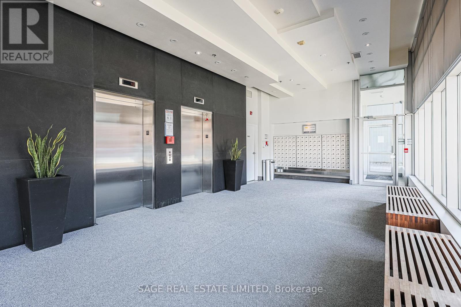 410 - 60 Bathurst Street, Toronto, Ontario  M5V 2P4 - Photo 27 - C12677550