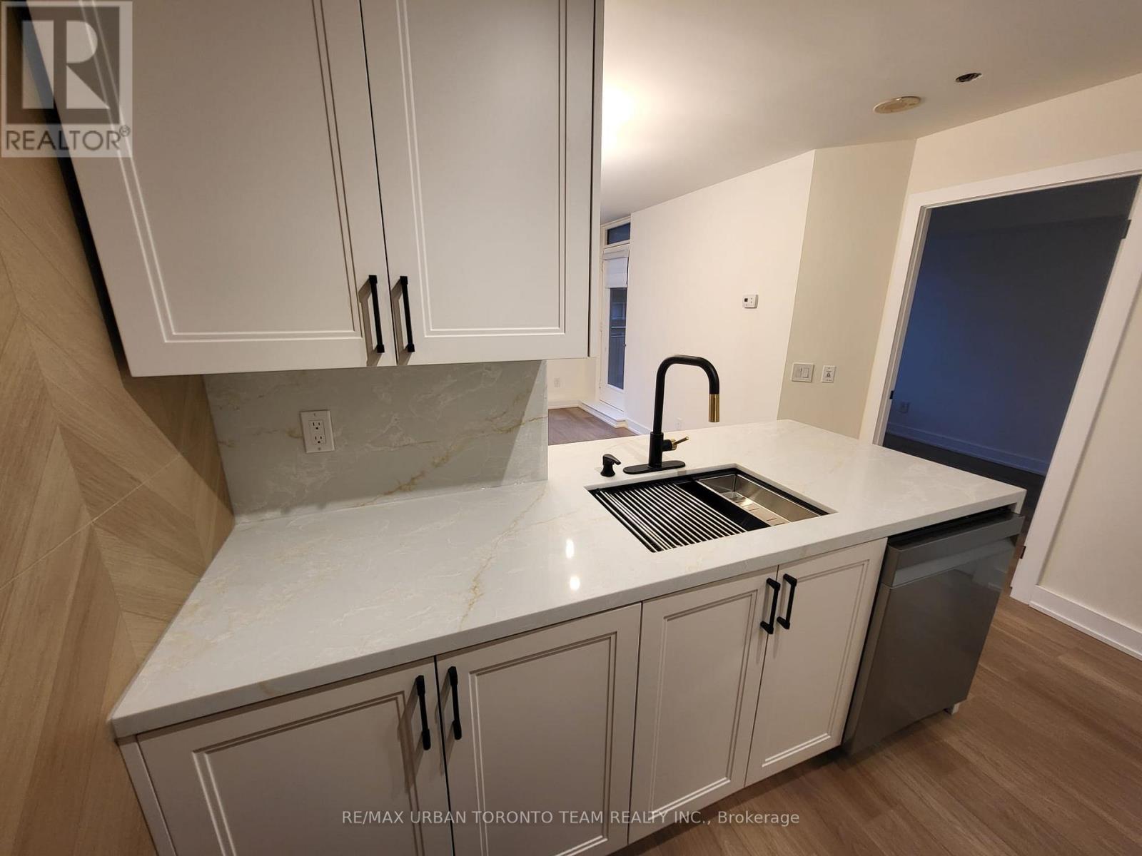 1903 - 155 Beecroft Road, Toronto, Ontario  M2N 5Z5 - Photo 9 - C12677570