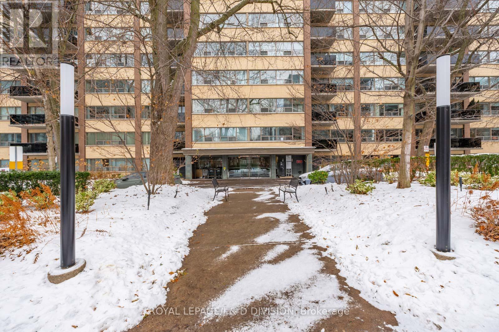 1006 - 484 Avenue Road, Toronto, Ontario  M4V 2J5 - Photo 2 - C12677584
