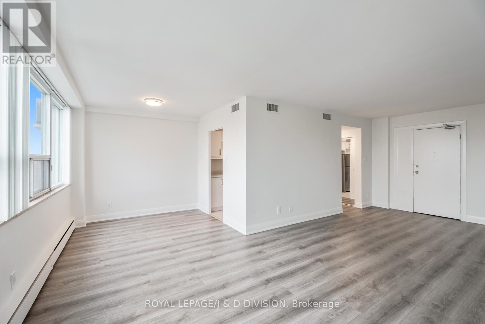 1006 - 484 Avenue Road, Toronto, Ontario  M4V 2J5 - Photo 7 - C12677584