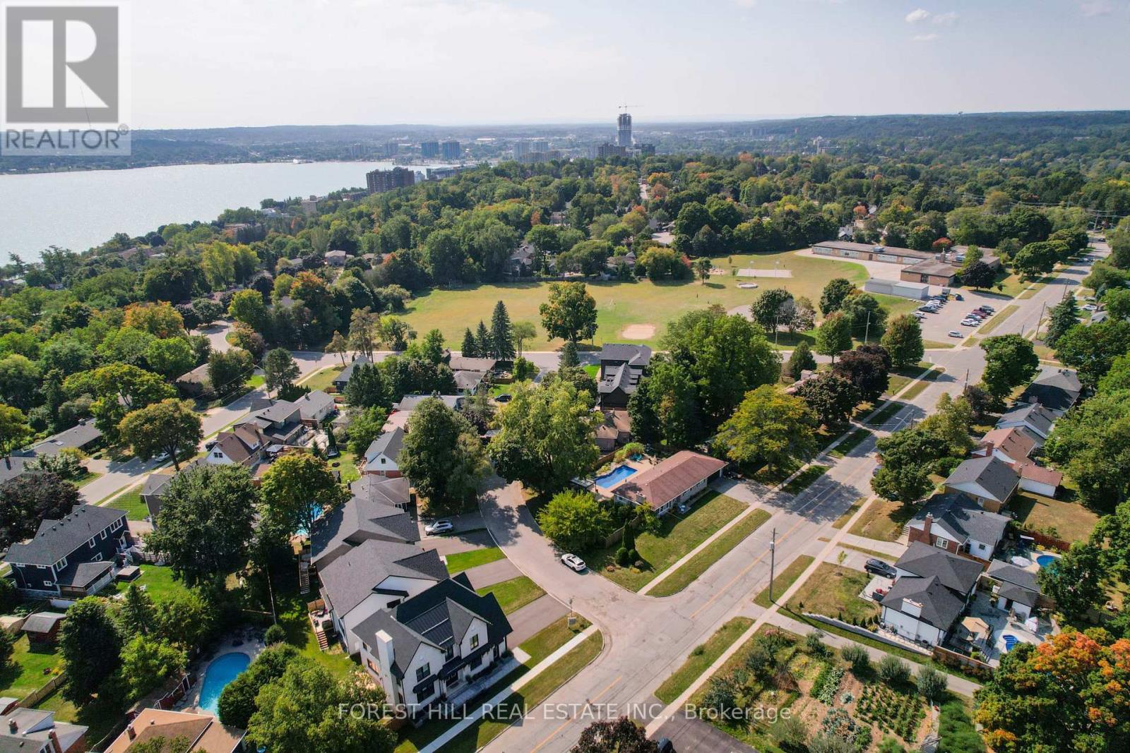 271 Codrington Street, Barrie, Ontario  L4M 1S7 - Photo 42 - S12670386