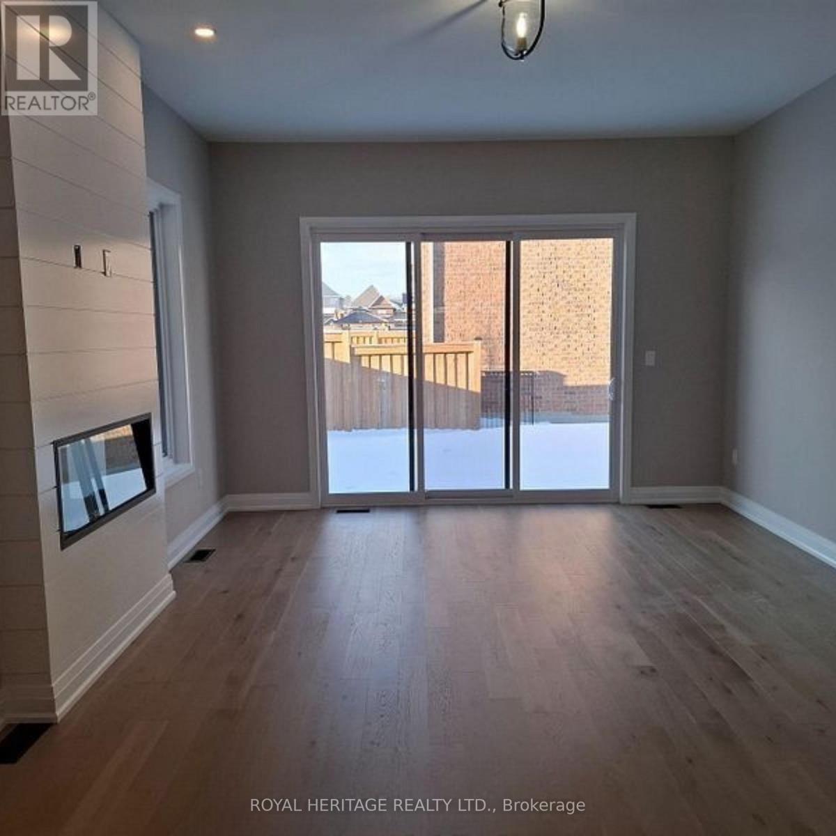 8 St Augustine Drive, Whitby, Ontario  L1M 0L7 - Photo 11 - E12677480