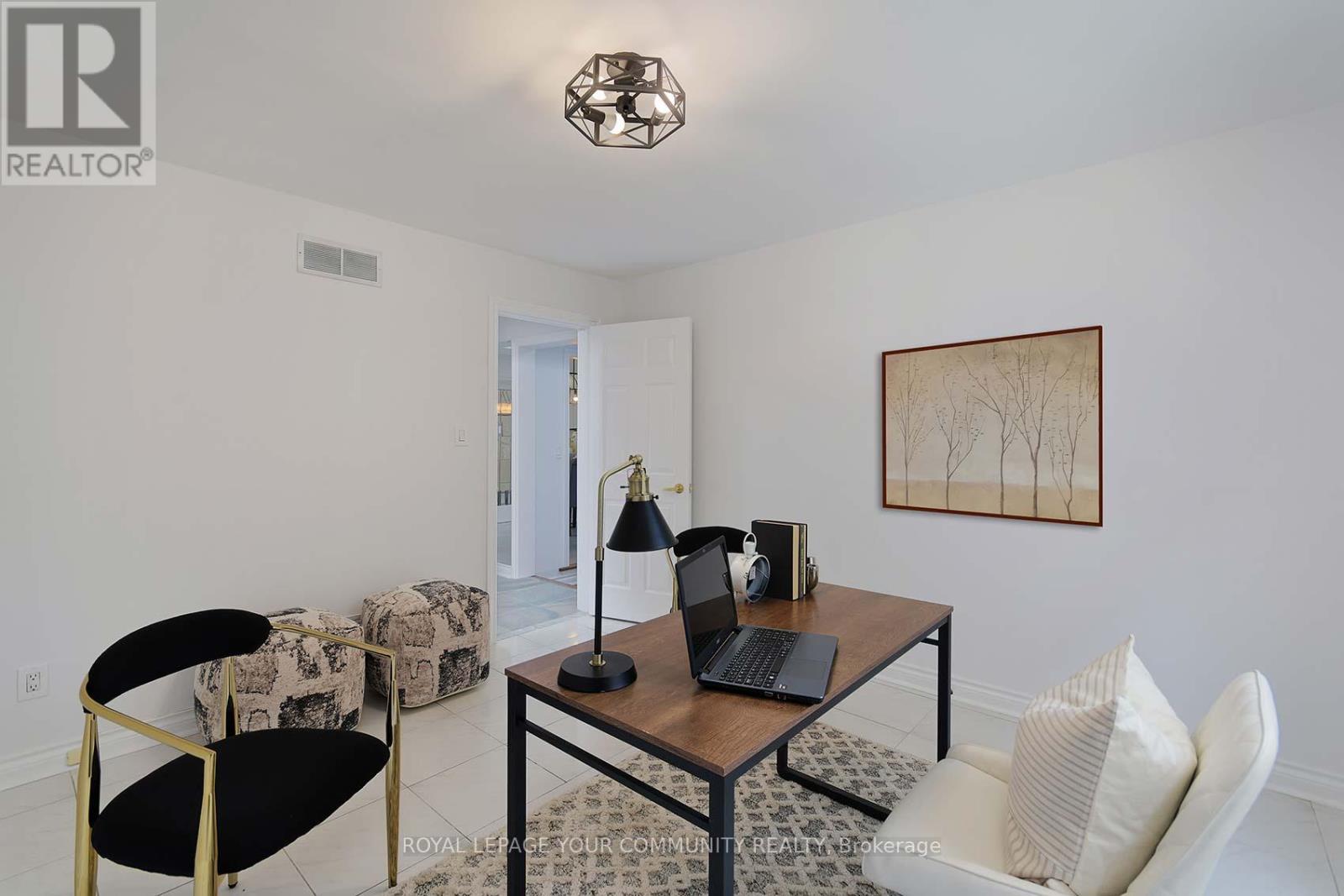 182 Oxford Street, Richmond Hill, Ontario  L4C 4L7 - Photo 18 - N12677538