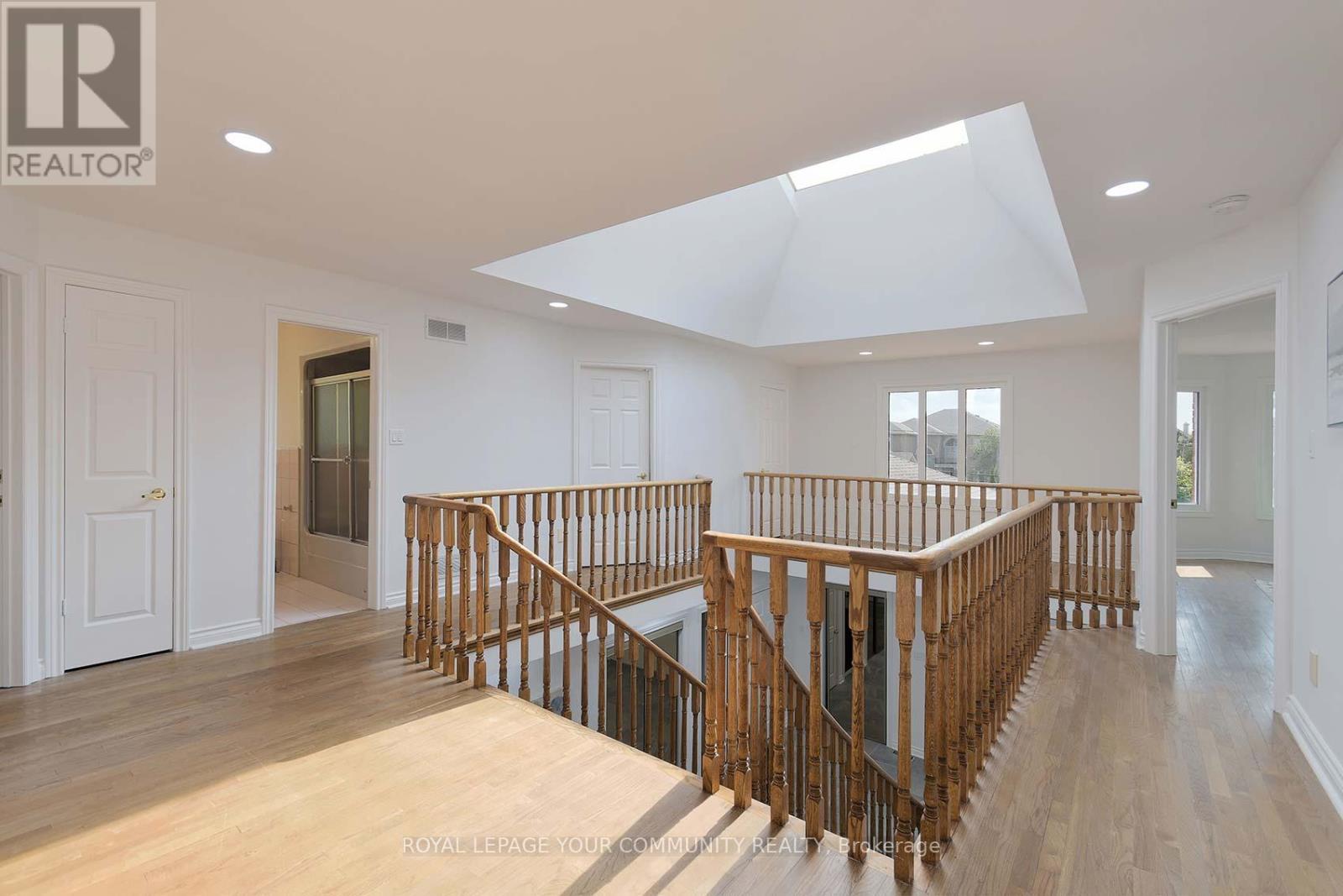 182 Oxford Street, Richmond Hill, Ontario  L4C 4L7 - Photo 22 - N12677538