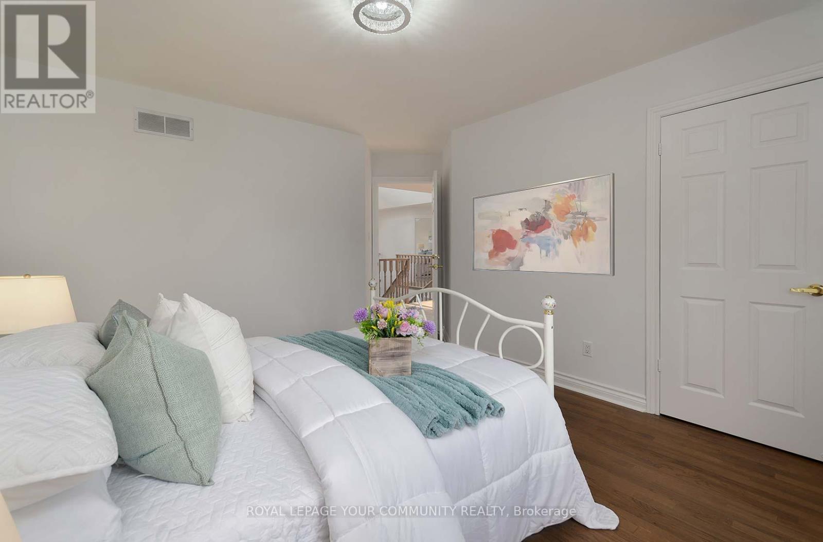 182 Oxford Street, Richmond Hill, Ontario  L4C 4L7 - Photo 30 - N12677538