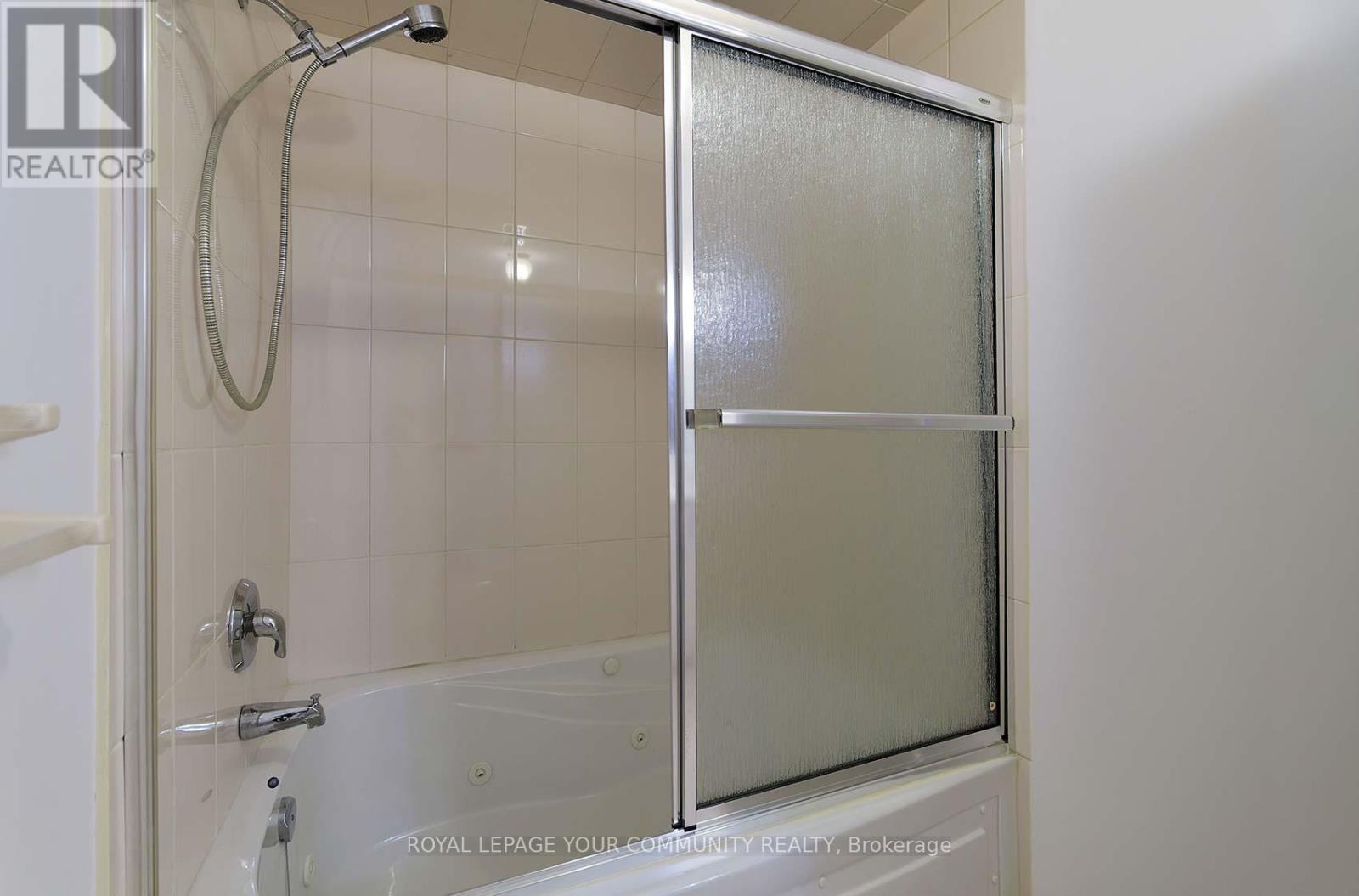 182 Oxford Street, Richmond Hill, Ontario  L4C 4L7 - Photo 41 - N12677538