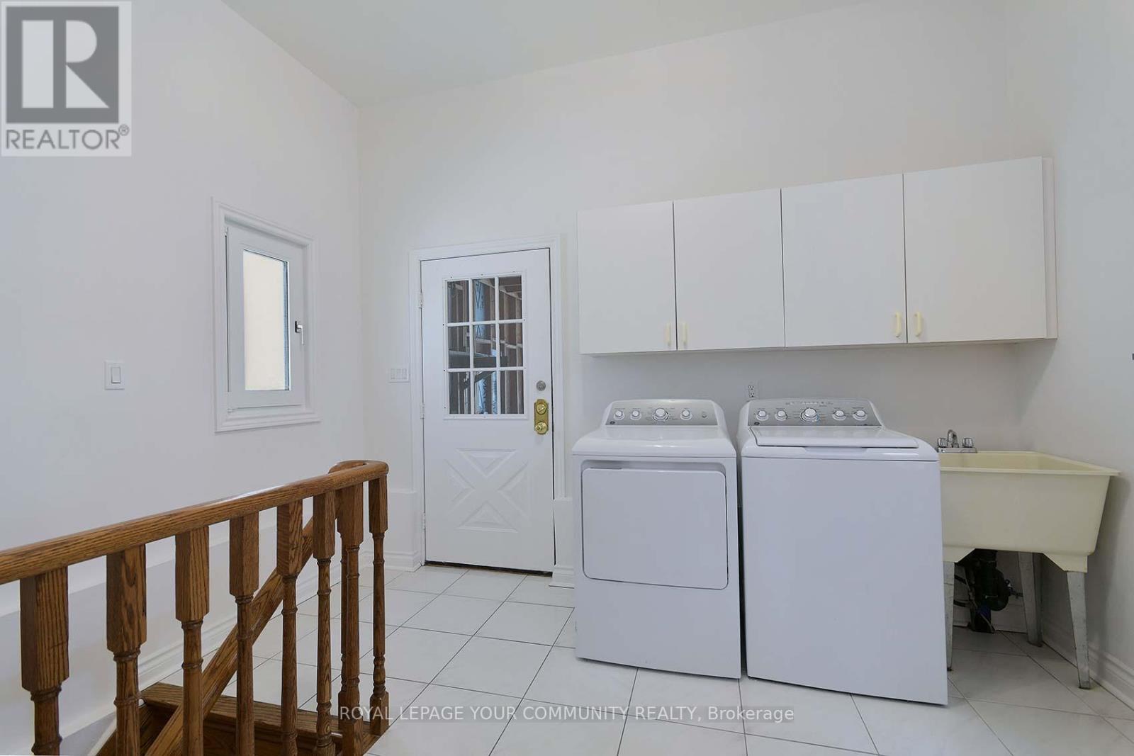 182 Oxford Street, Richmond Hill, Ontario  L4C 4L7 - Photo 42 - N12677538