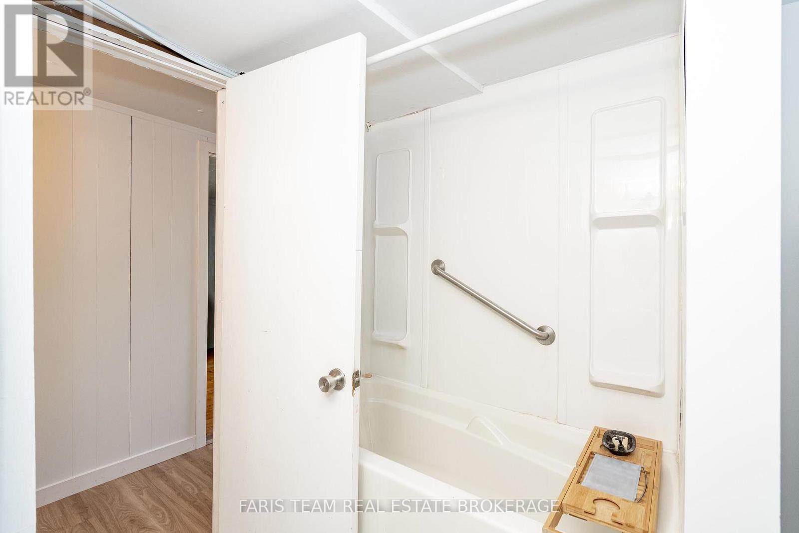 16 Waterside Drive, Tay, Ontario  L0K 1R0 - Photo 17 - S12677442