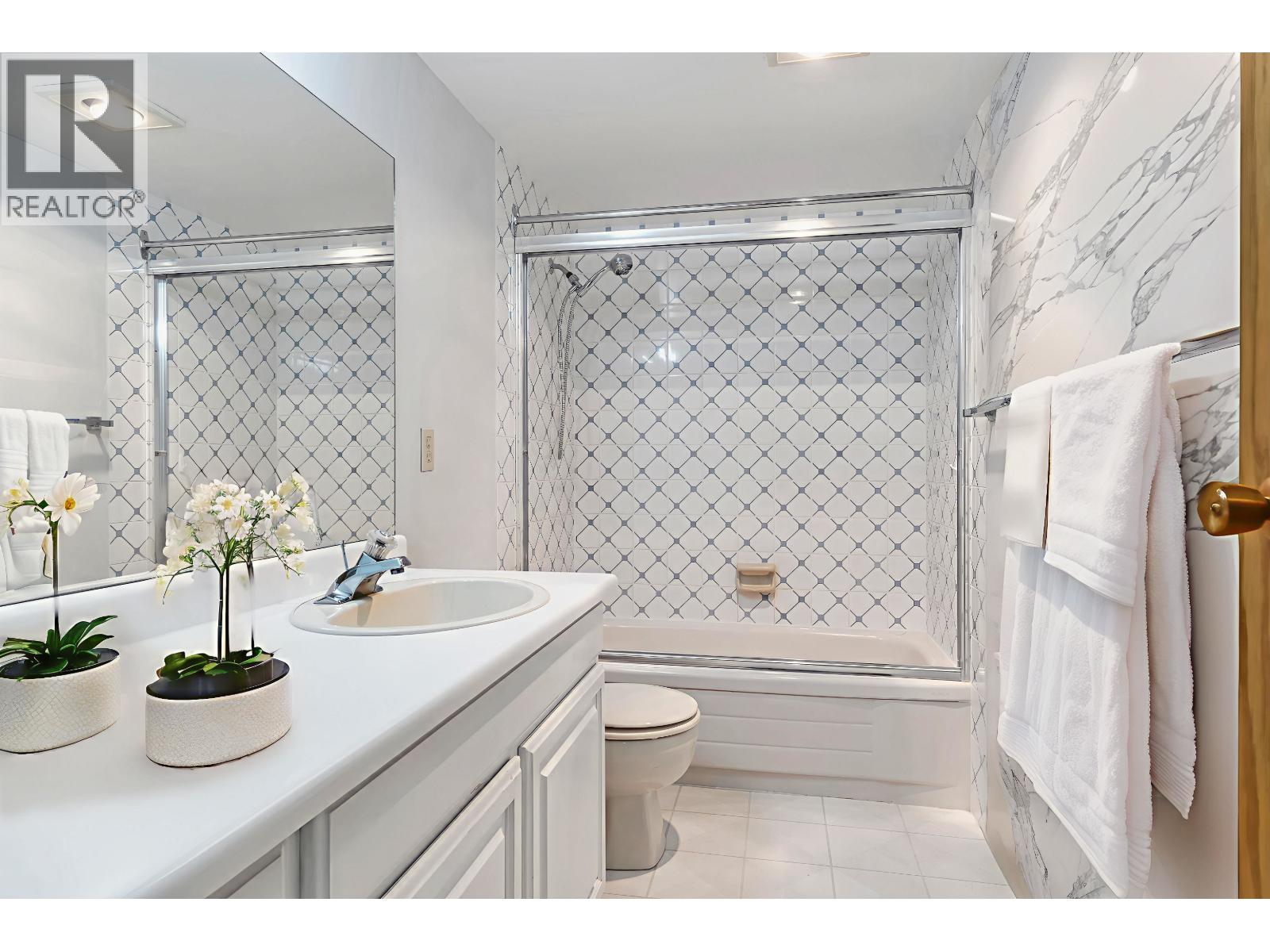 805 550 Eighth Street, New Westminster, British Columbia  V3M 3R9 - Photo 30 - R3075198