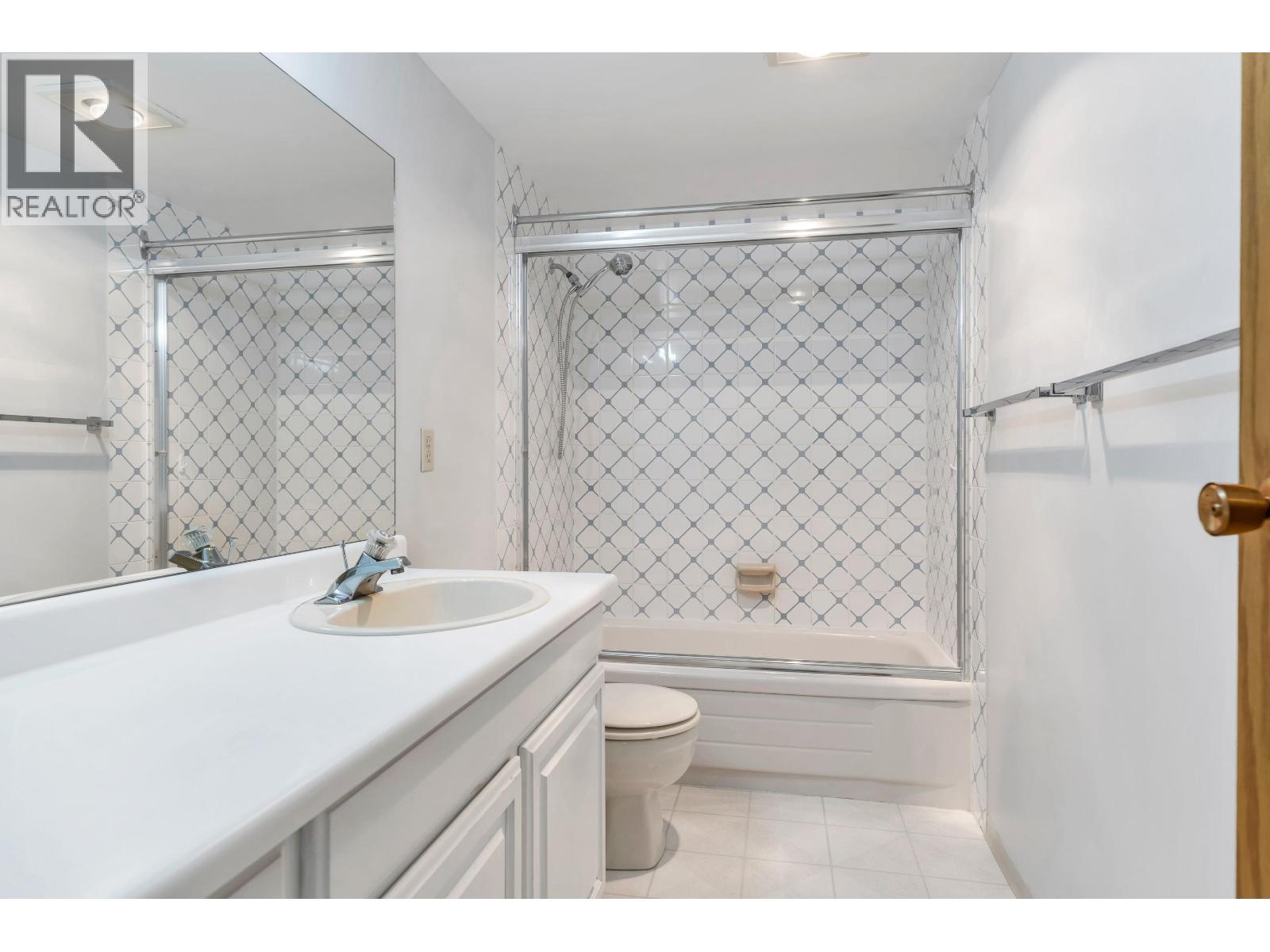 805 550 Eighth Street, New Westminster, British Columbia  V3M 3R9 - Photo 31 - R3075198