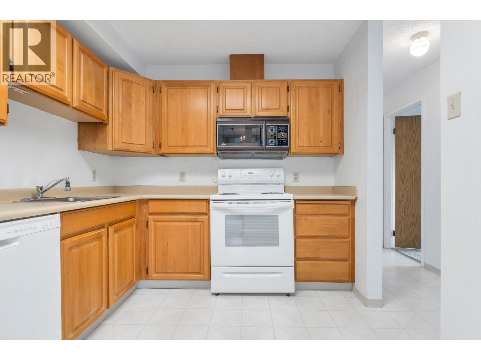 805 550 Eighth Street, New Westminster, British Columbia  V3M 3R9 - Photo 19 - R3075198